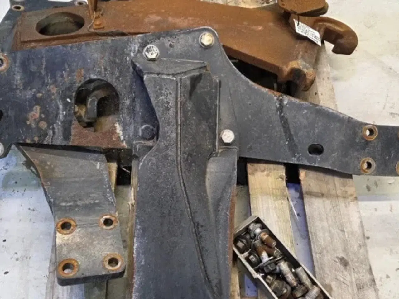 Billede 4 - New Holland T6 Frontlæsse Beslag 47714850