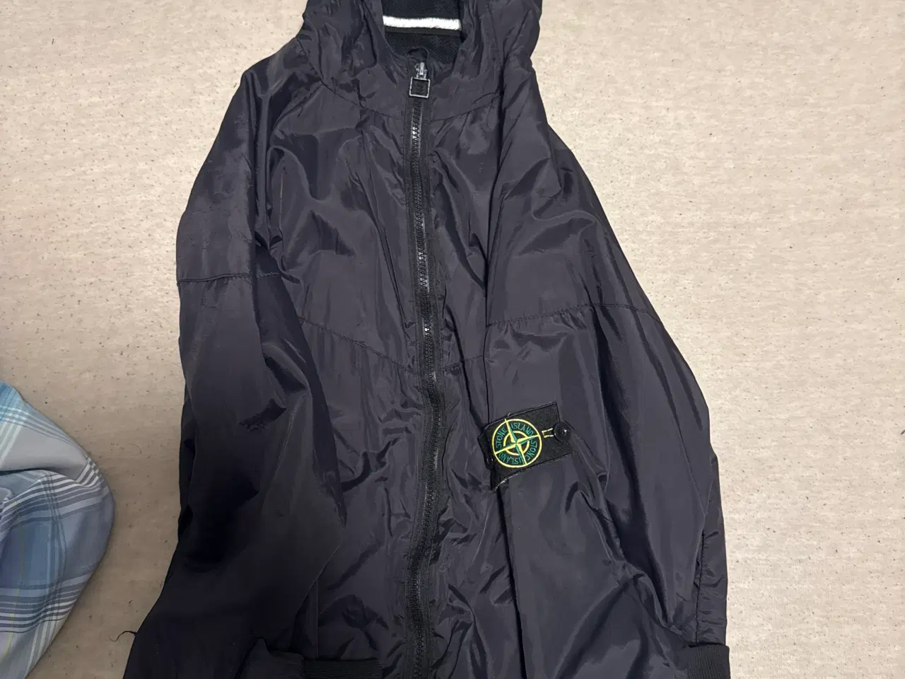 Billede 3 - Stone island jakke