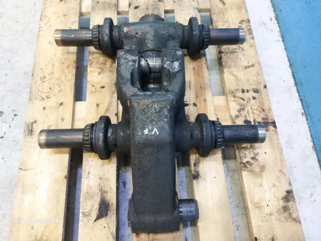 Billede 4 - New Holland C10.90 Konsol Undervogn 47655253