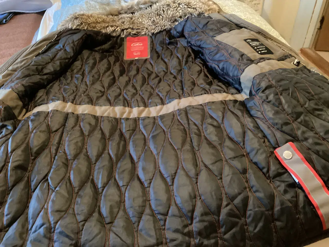 Billede 3 - Rigtig lækker vinterjakke 