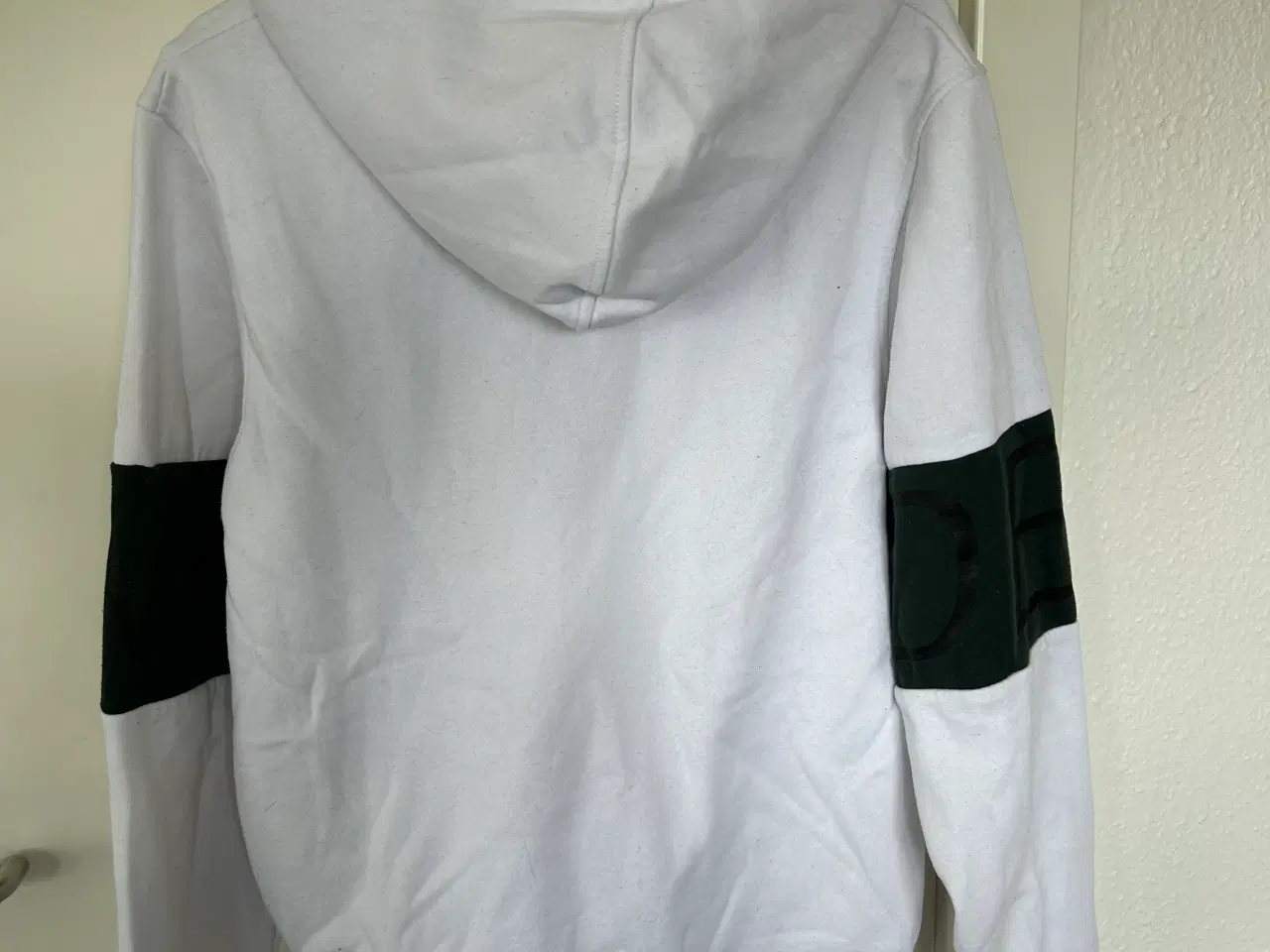 Billede 4 - 2 Hoodies sweater str M 