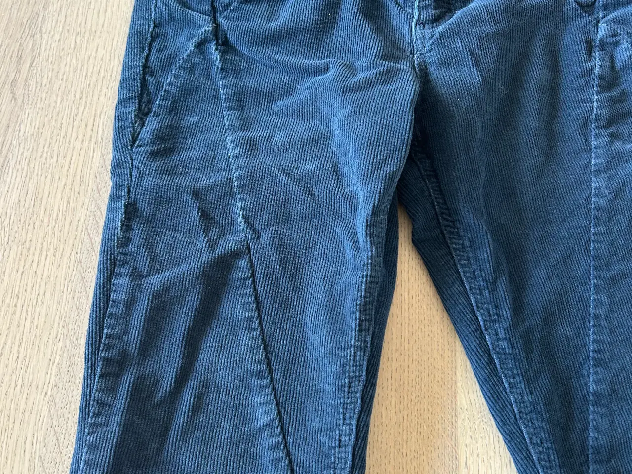 Billede 2 - Fløjlsbukser PULZ