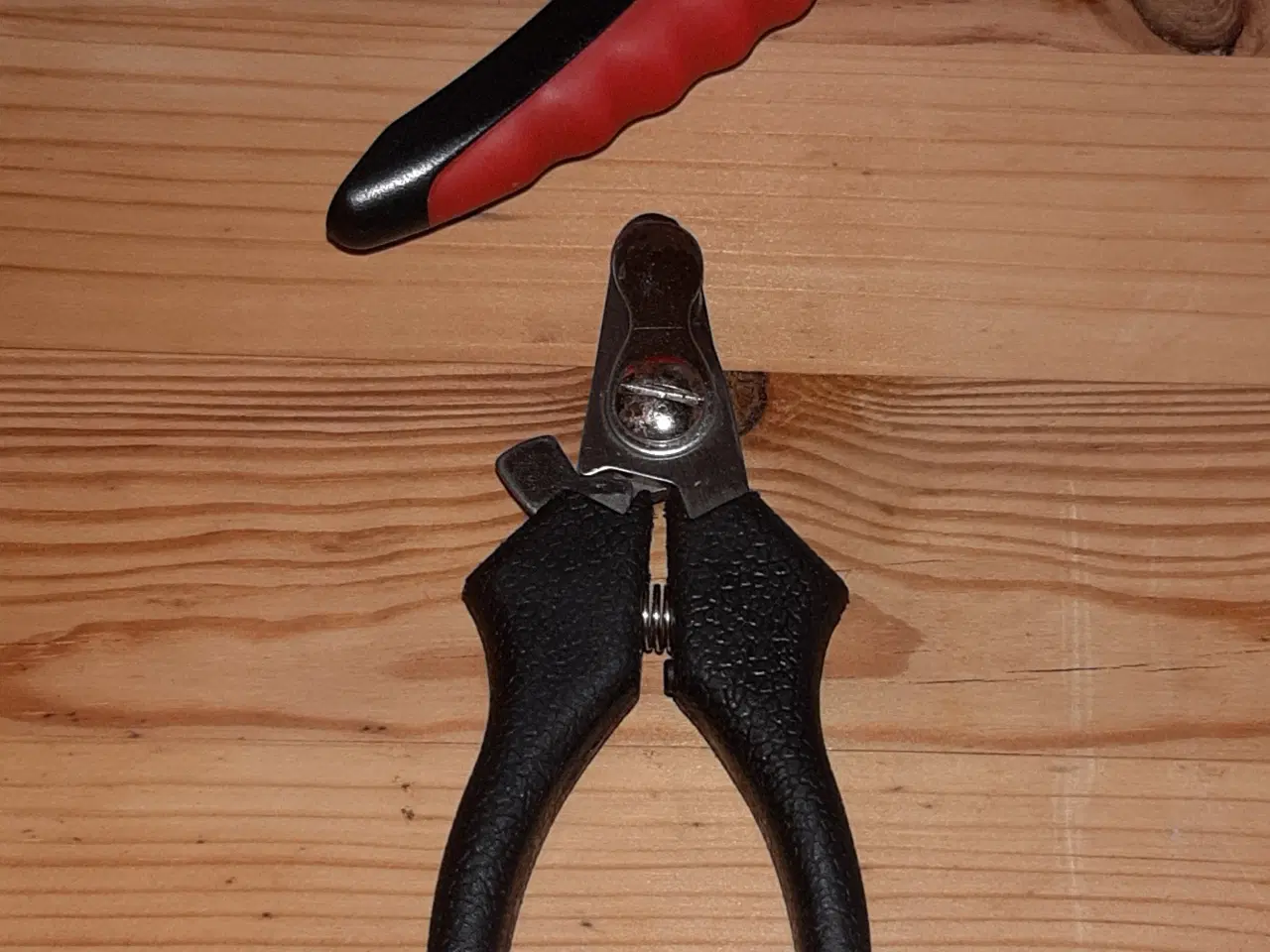 Billede 3 - Div. hundeudstyr, trimmerknive, udtyndersaks m.m.