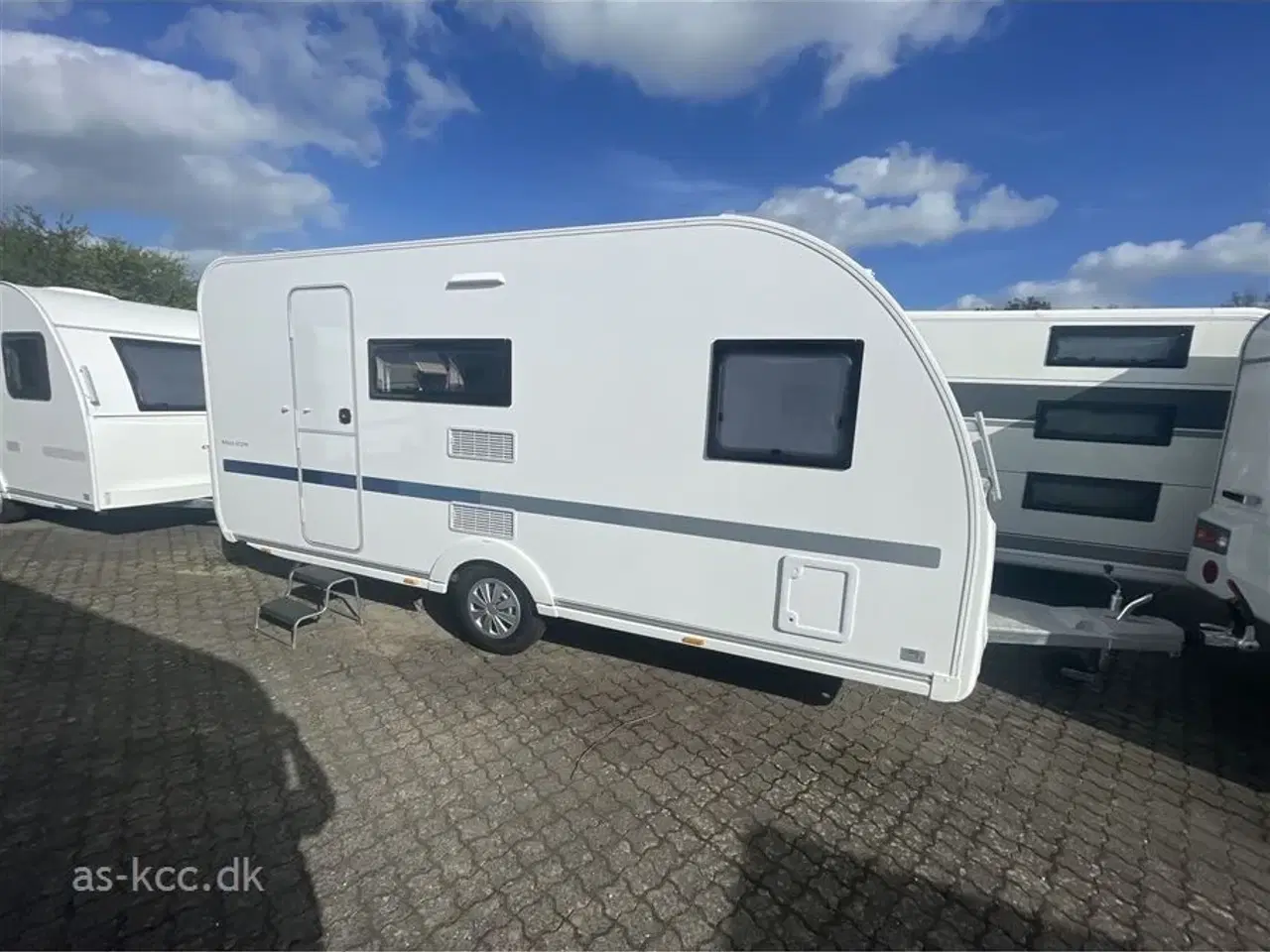 Billede 2 - 2026 - Adria Altea 472 PK   Adria Altea 472 PK årg. 2026 6 sovepladser, 4 siddepladser, Myggenetdør kr. 1.640,- lagt i prisen.