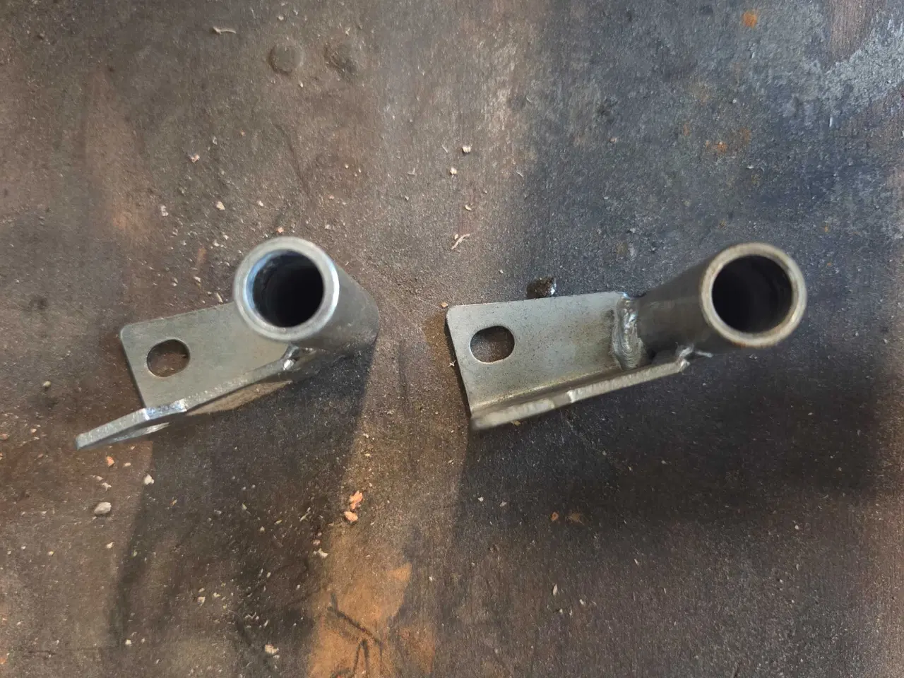 Billede 2 -  Puch MS 50. Ophæng til brenselyskontakt