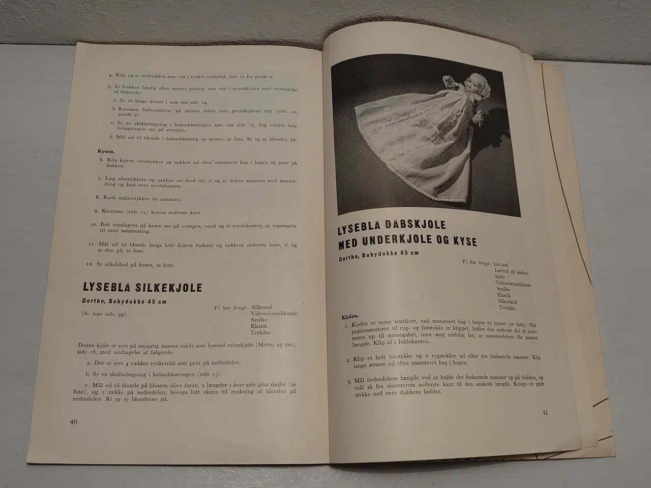 Billede 6 - K.Clausen:Klip og sy dukketøj i 8 størrelser.1956.