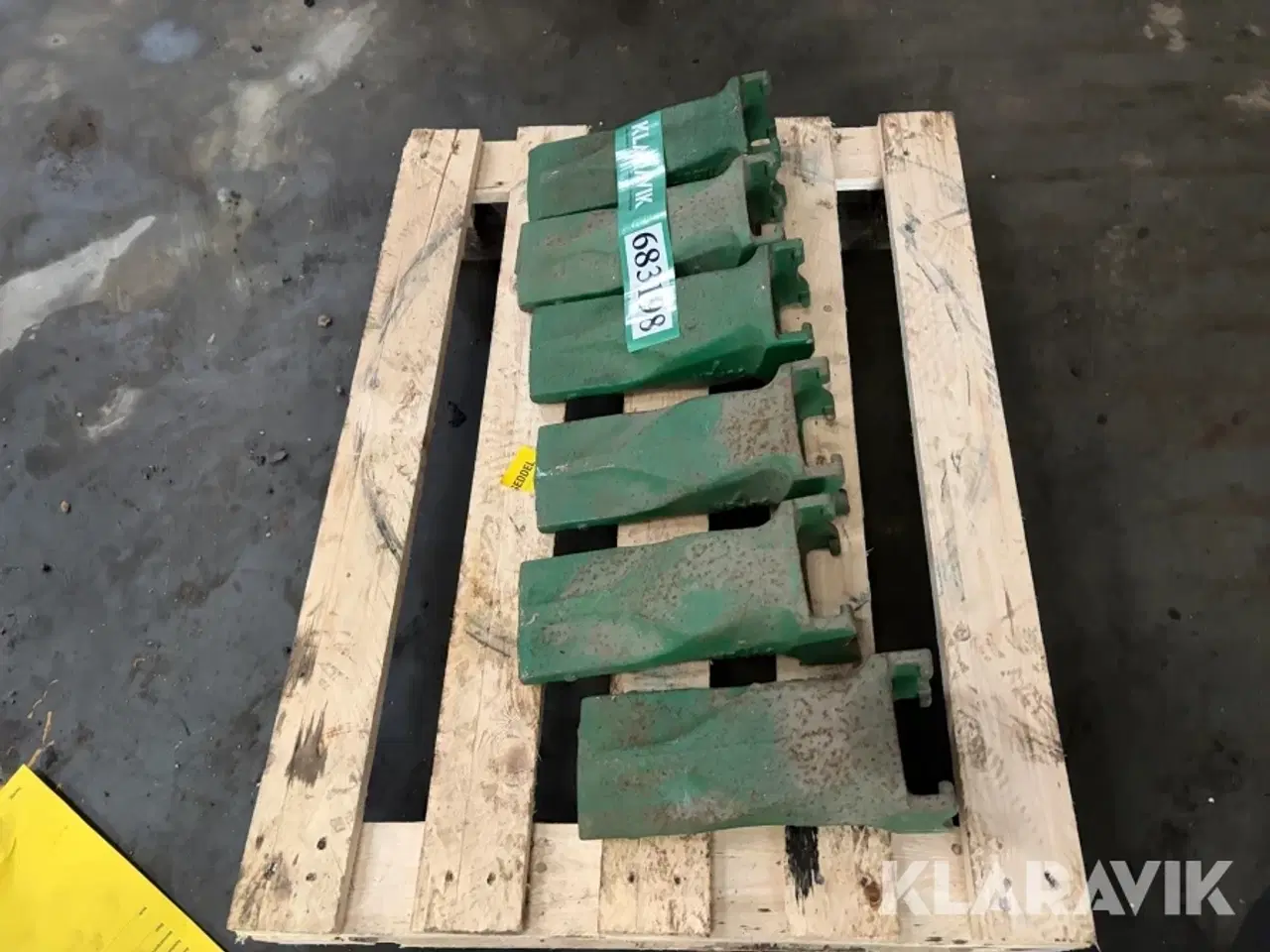 Billede 2 - Tænder til skovl 6 styk