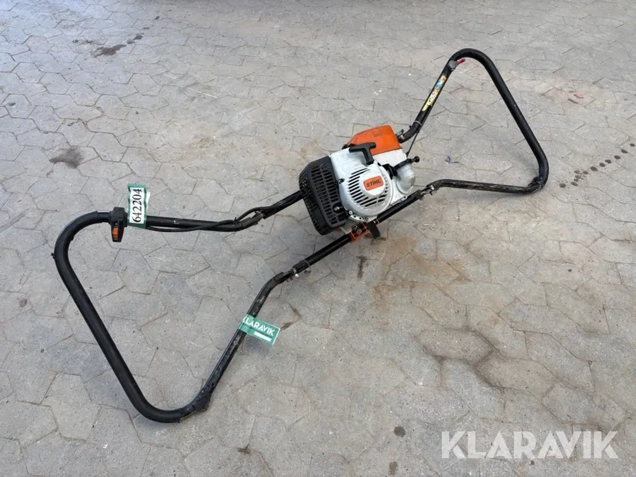 Billede 2 - Benzindrevet jordbor Stihl BT 360