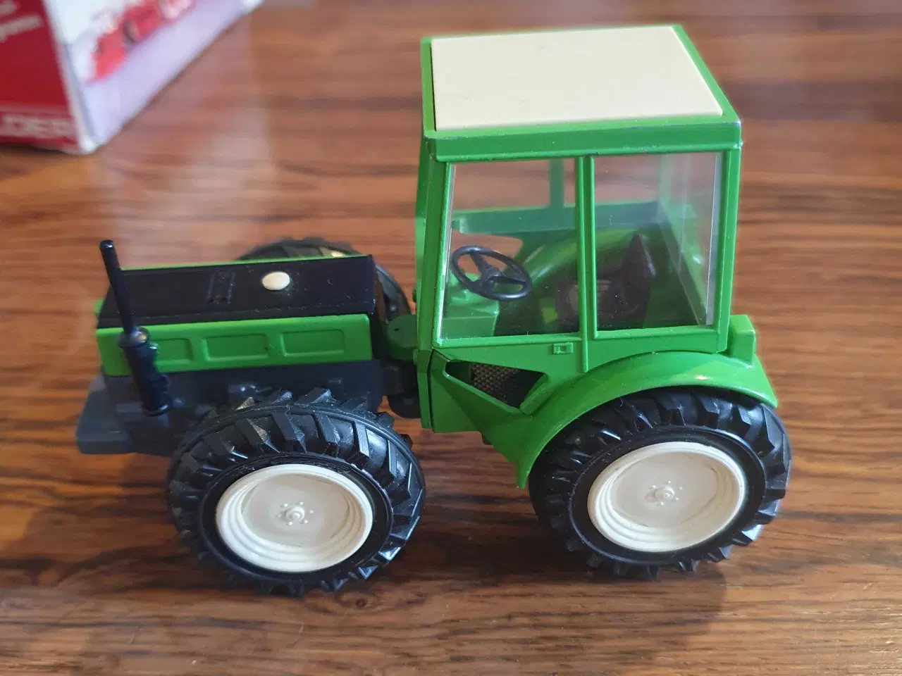 Billede 3 - Vintage model traktor 