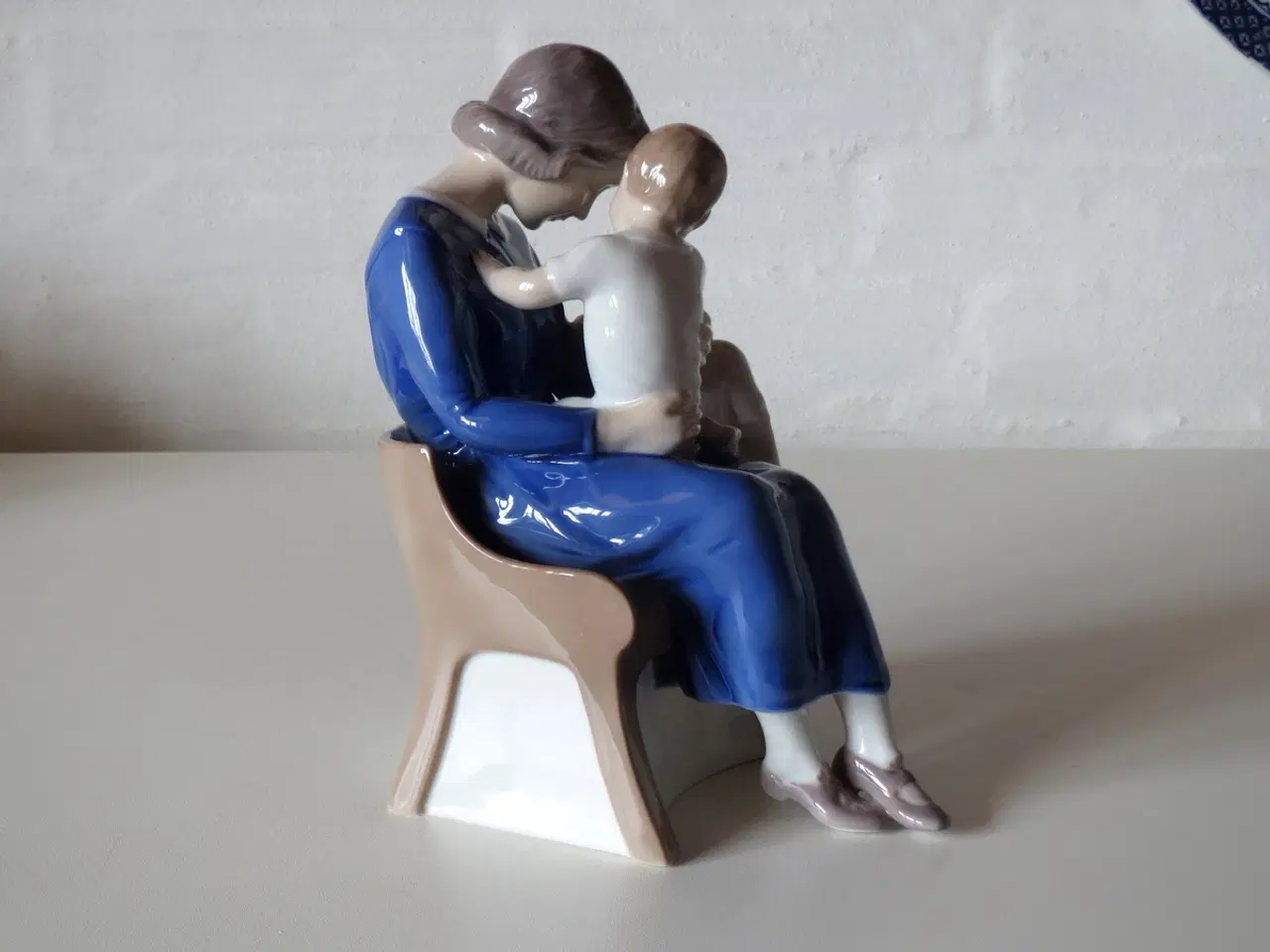 Billede 3 - Bing og Grøndahl figur, Mor med børn
