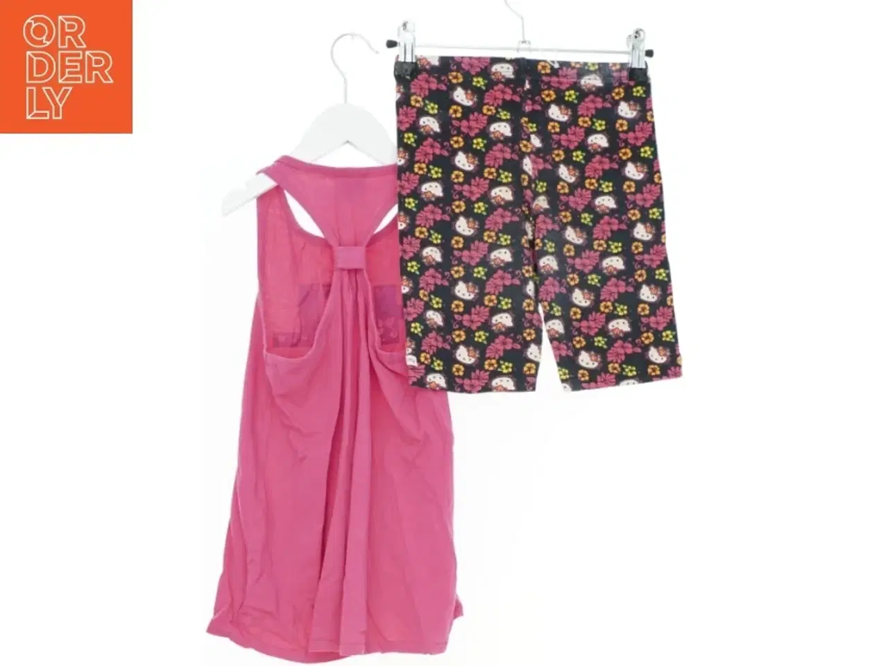 Billede 2 - Hello Kitty sæt fra Sanrio (str. 128)