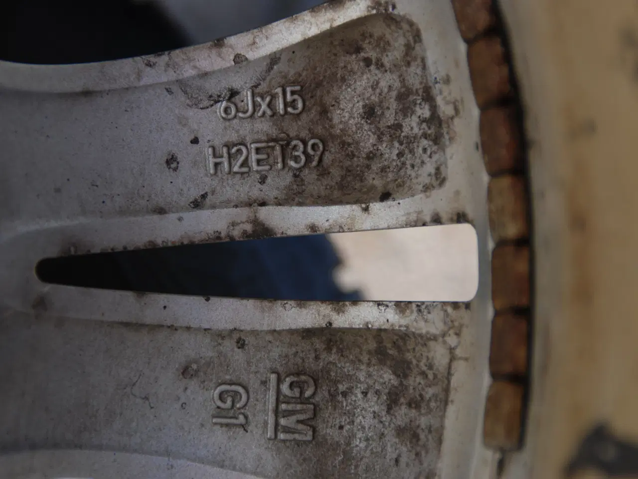 Billede 14 - Helårsdæk på alufælge