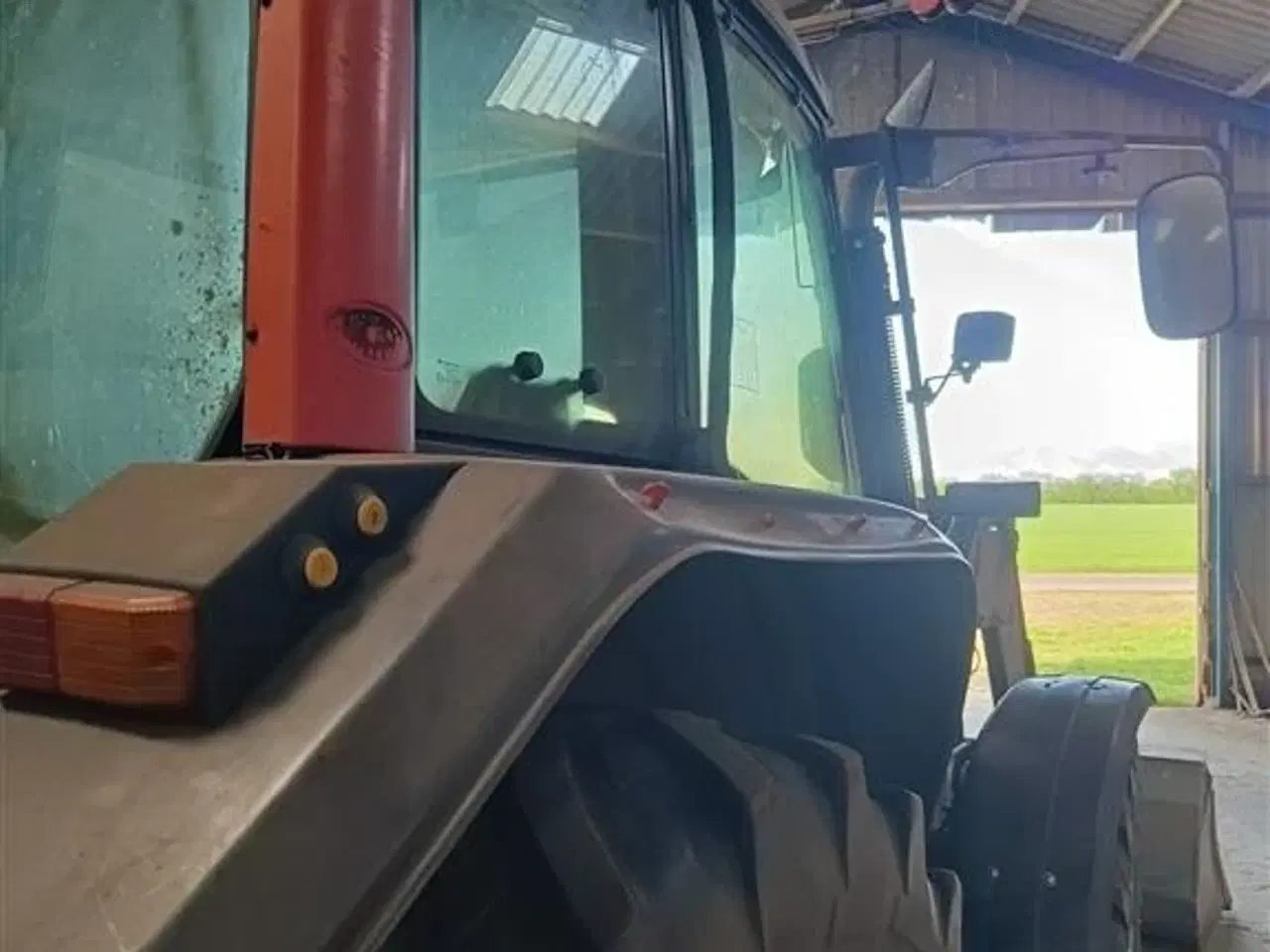 Billede 6 - Valtra 6750 frontlæsser, skovl, storsækkeløfter og betonvægtklods