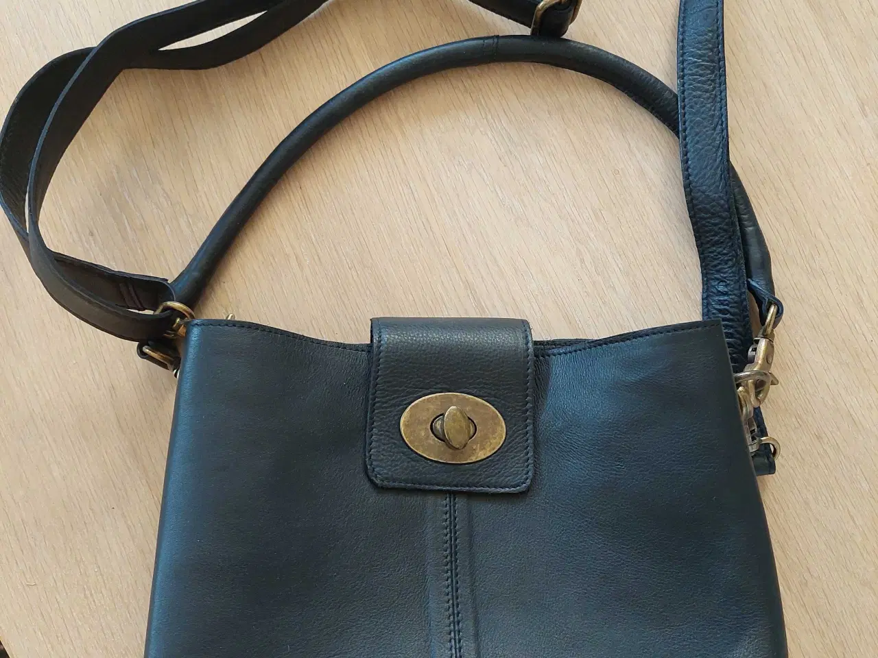 Billede 1 - RE:DESIGNED Crossbody Carola Small