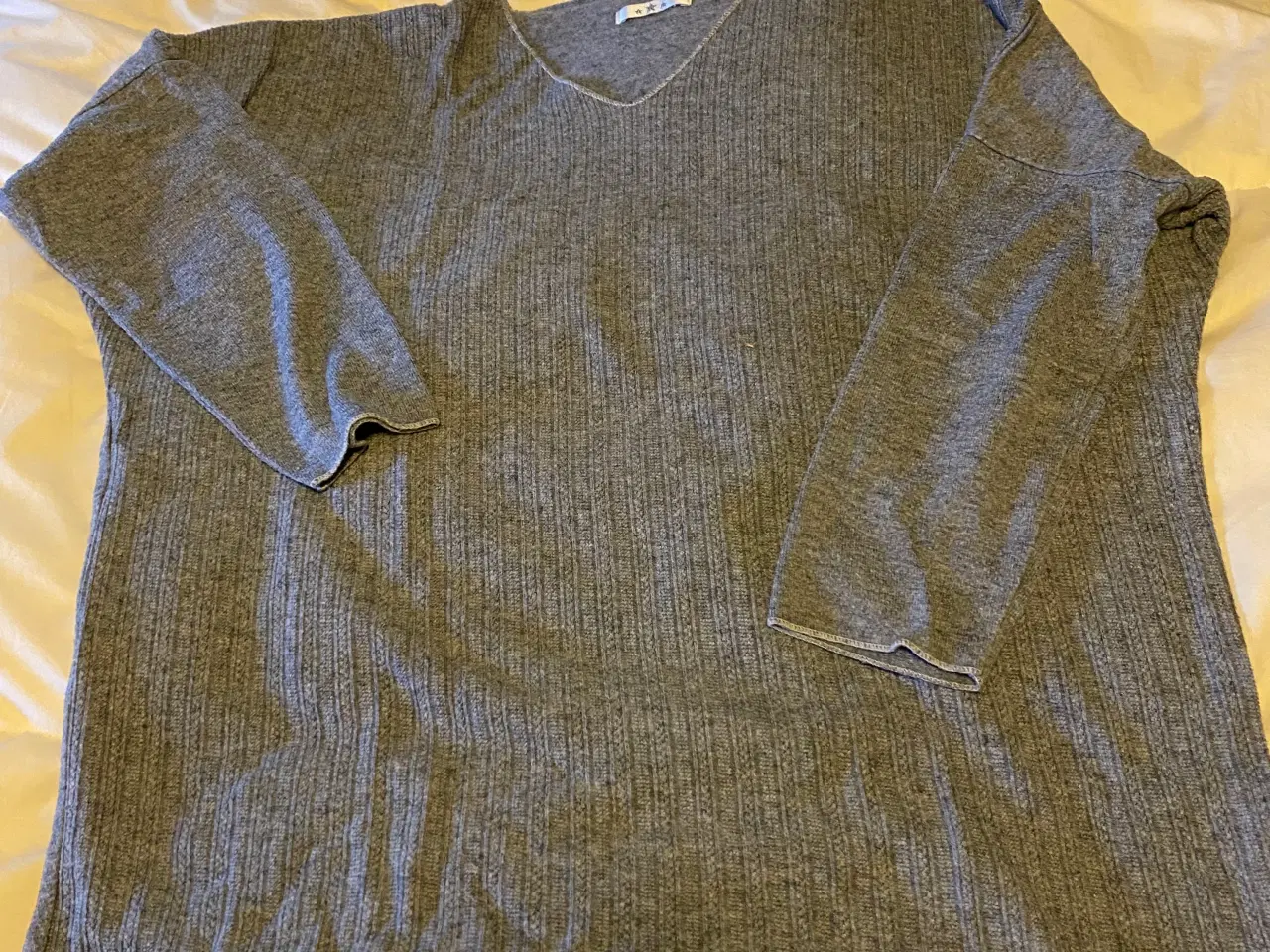 Billede 9 - T- Shirt i forskellige farver og mærker sælges.