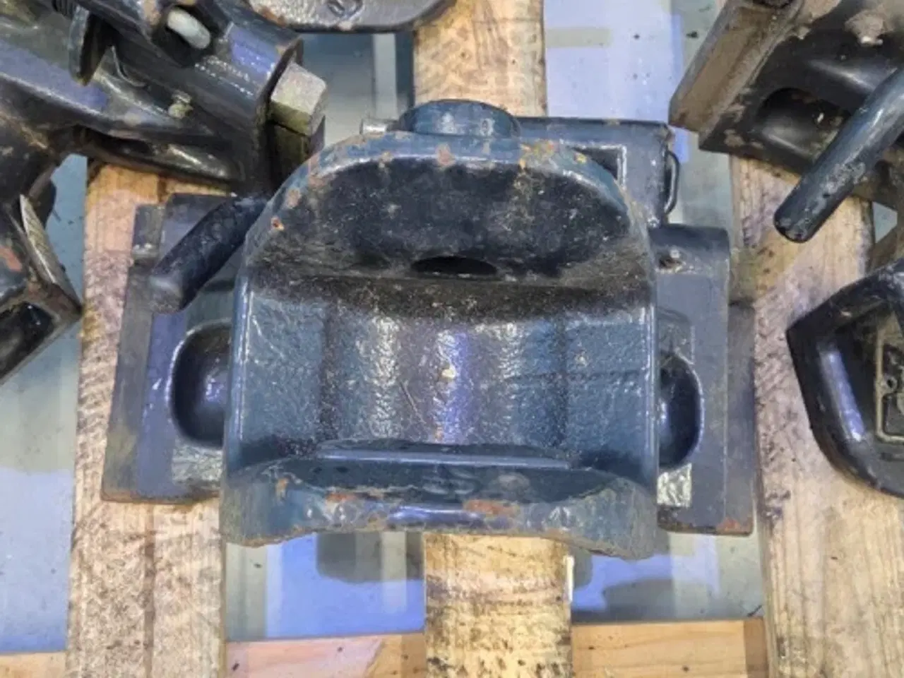 Billede 14 - New Holland T7.175 Hitch 82027298  5Stk