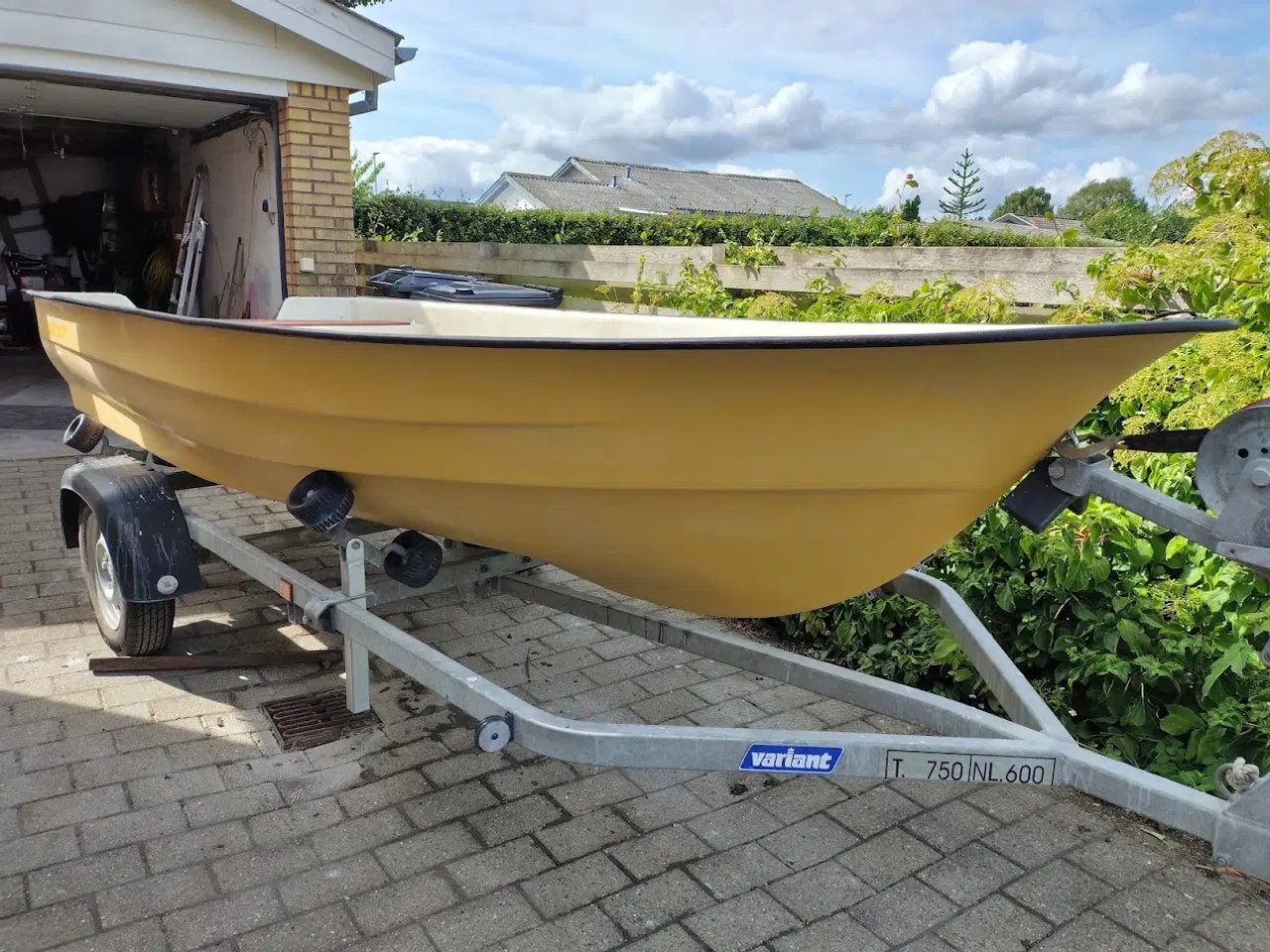 Billede 1 - 13 Fod Jolle & 4 HK Johnson 