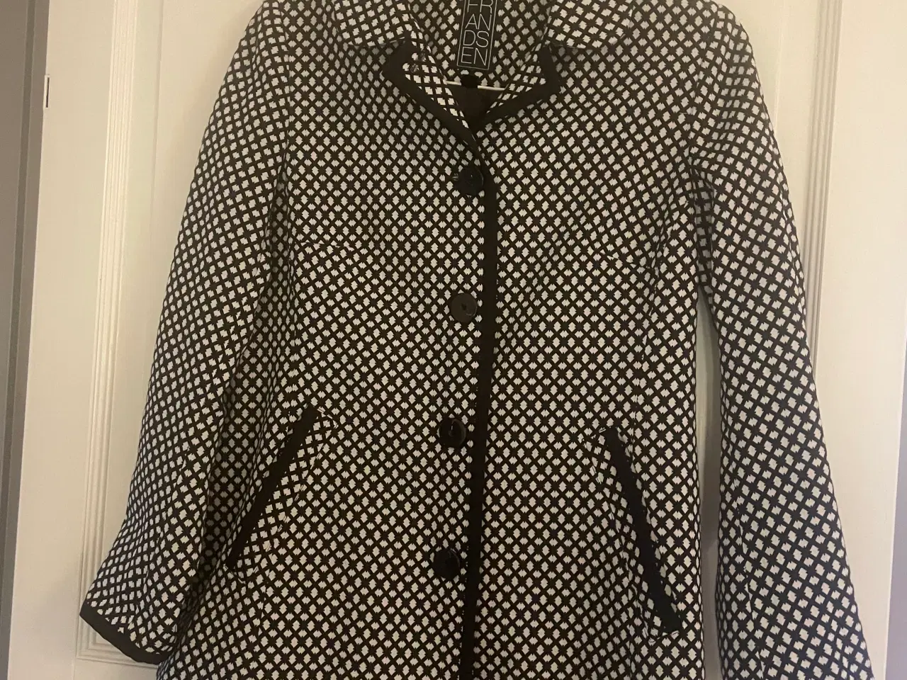Billede 2 - FRANDSEN jakke sælges.