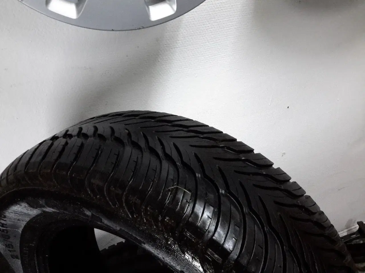 Billede 3 - 215/65R15 4stk Goodyear, sommerdæk