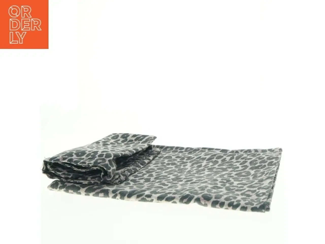Billede 2 - Leopardprint tørklæde (str. 66 x 95 44 x 40 cm)