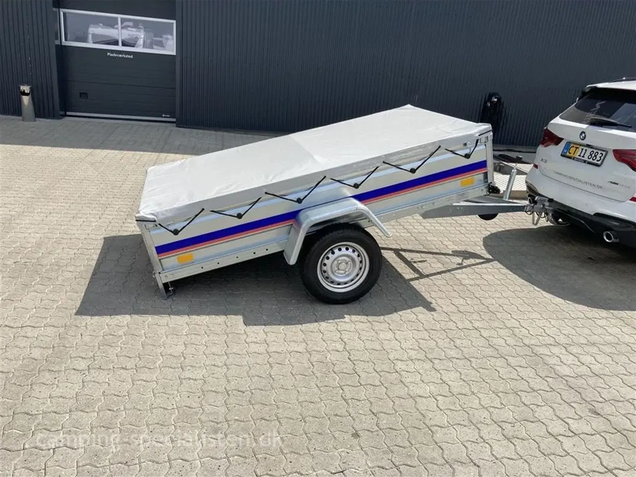 Billede 1 - 2024 - Selandia BE 7323   En fin robust trailer med pressening til mange gode formål. - lige til at hægte på bilen hos Camping- Specialisten.dk