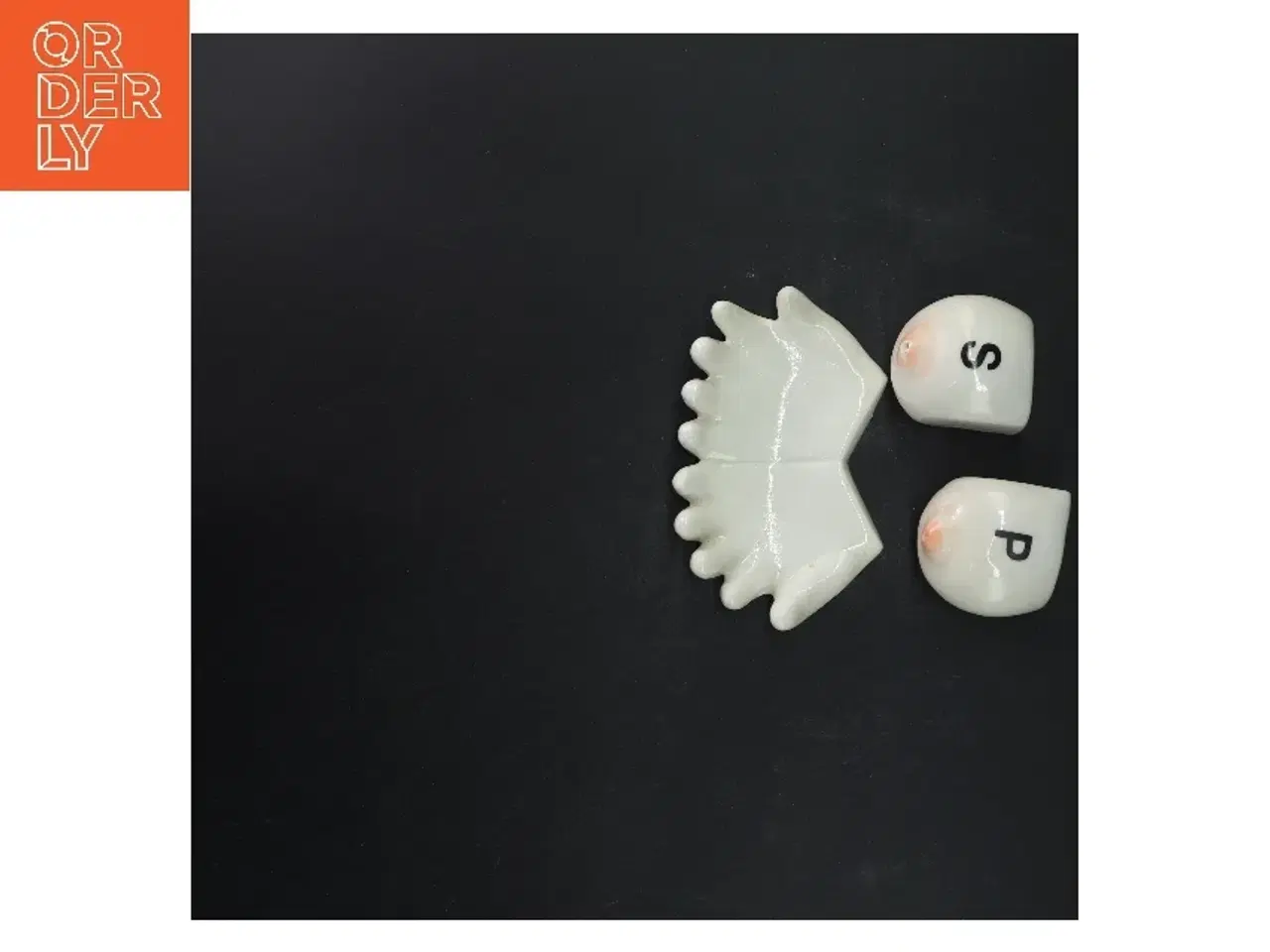 Billede 4 - Sæt med salt- og peberbøsser (str. 14x9 cm)