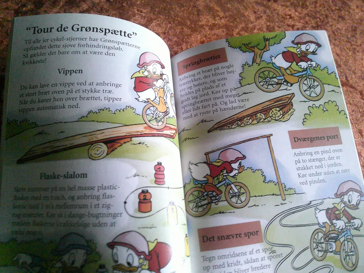 Billede 2 - I rummet med Grønspætterne m.fl, Disney,