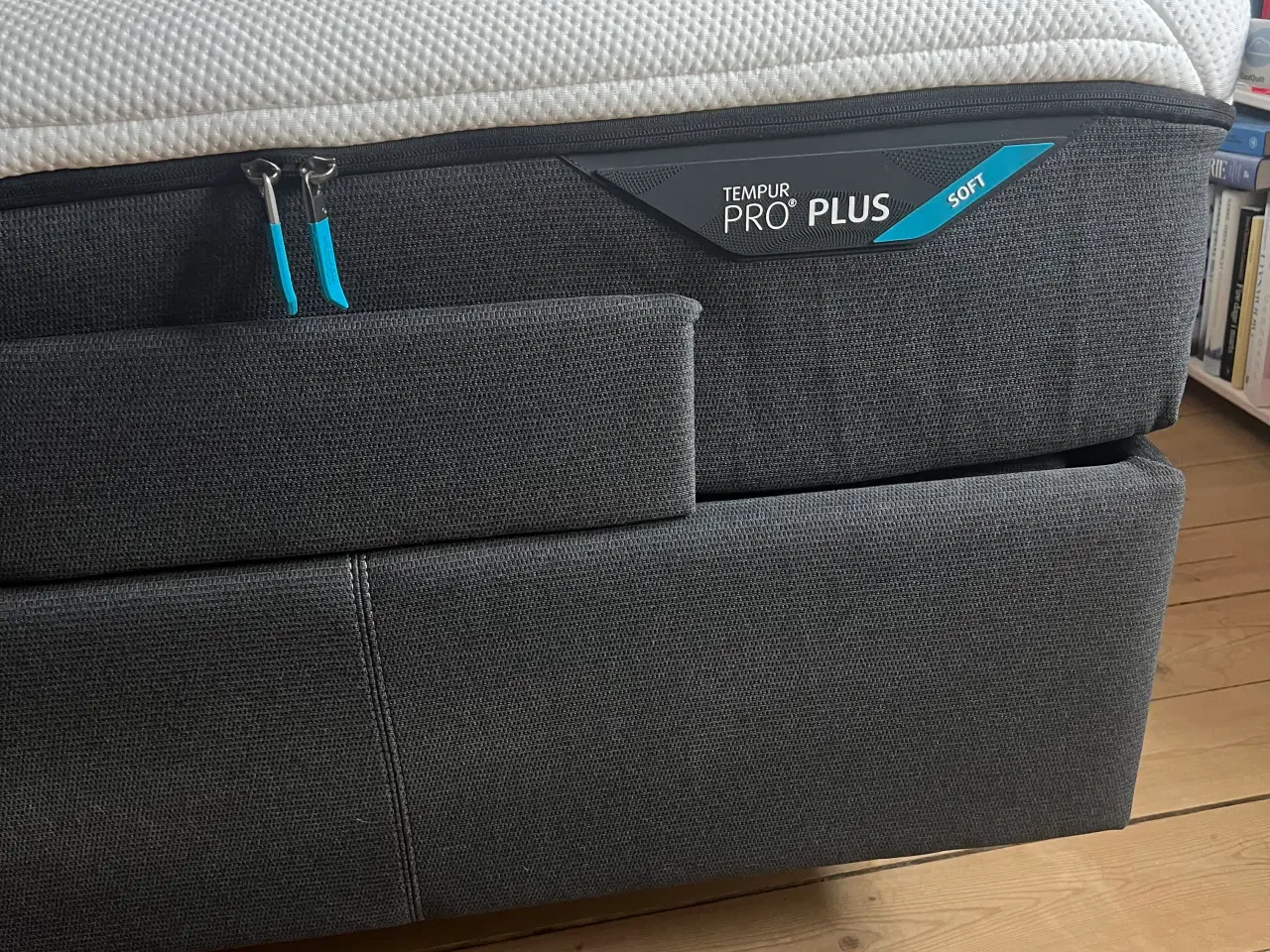 Billede 1 - Tempur elevationsseng 2 år gammel