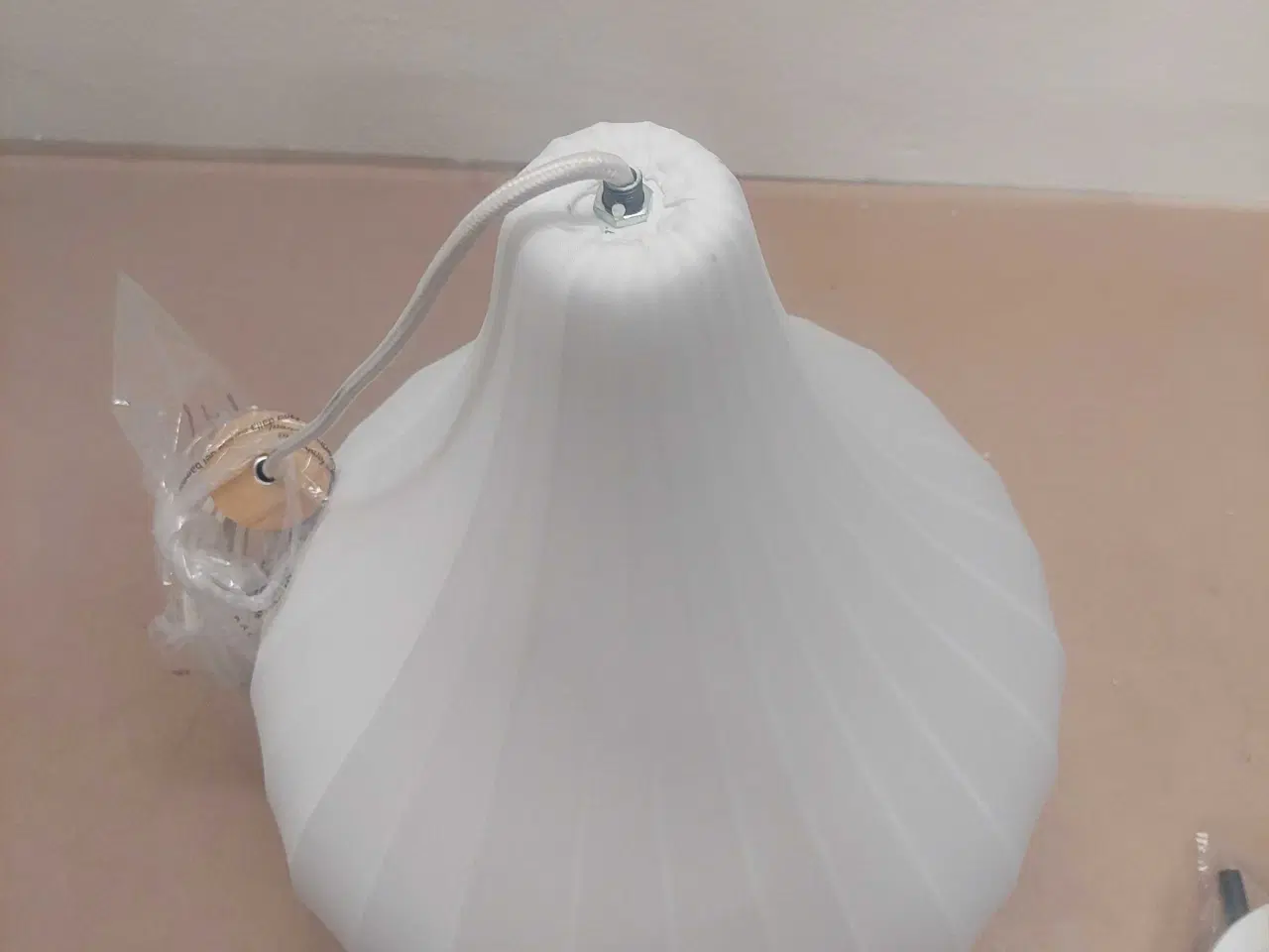 Billede 5 - loftlampe, Halo design drops Ø38 cm. Ubrugt ( anno