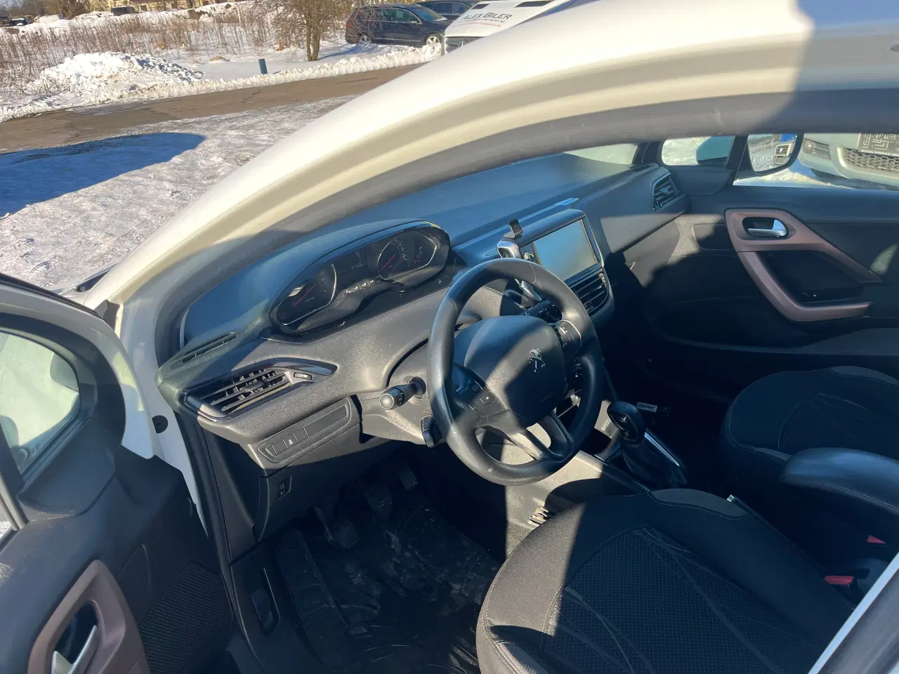 Billede 6 - PEUGEOT 208 ÅRG 12