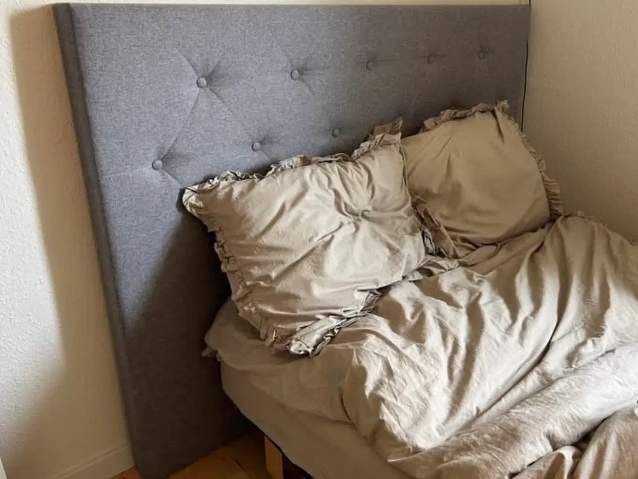 Billede 1 - Sengegavl 160cm