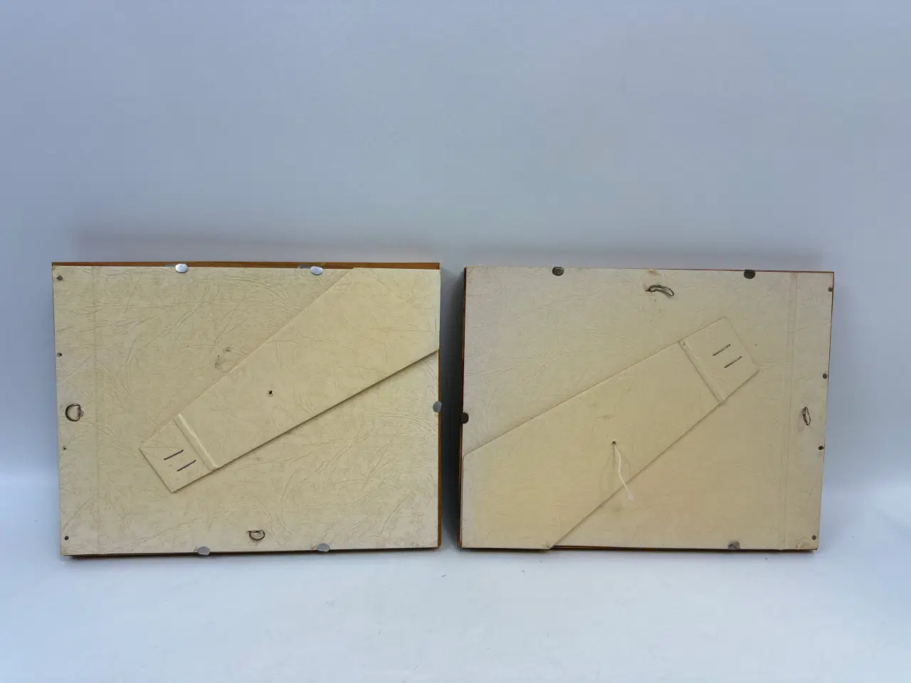 Billede 4 - 2 stk. små retro papirsklip / kunst