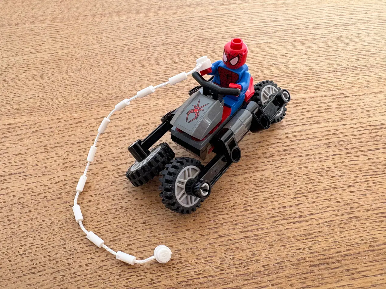 Billede 8 - LEGO Marvel – Spider-Cycle Chase (76004) – manual