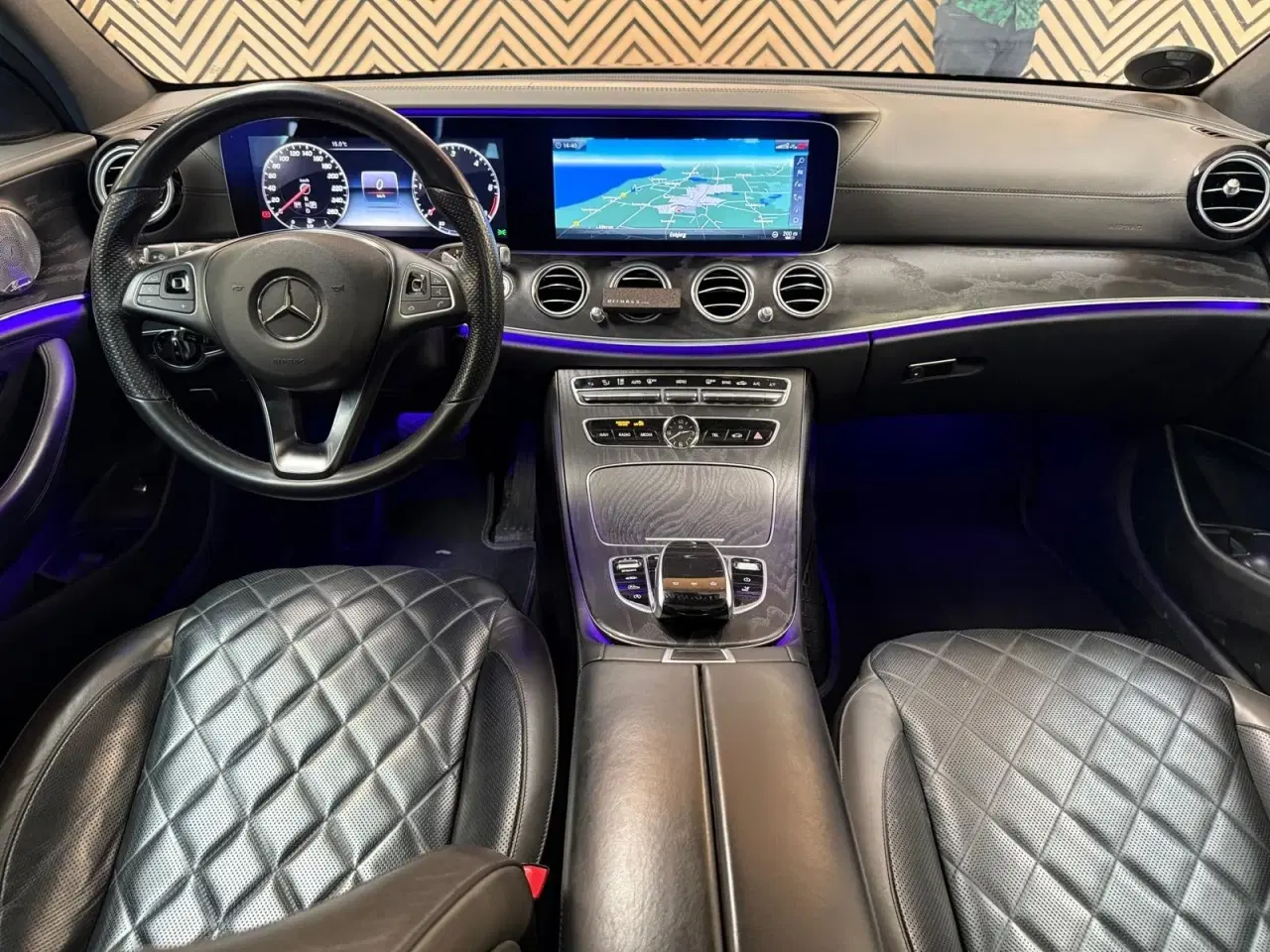 Billede 10 - Mercedes E350 d 3,0 AMG Line stc. aut. 4Matic
