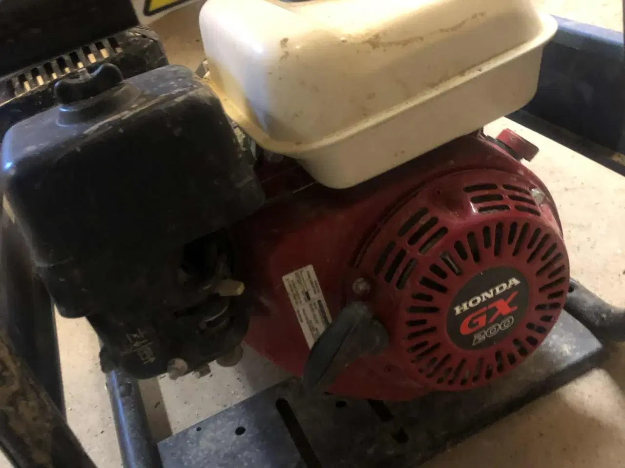 Billede 3 - god generator sælges