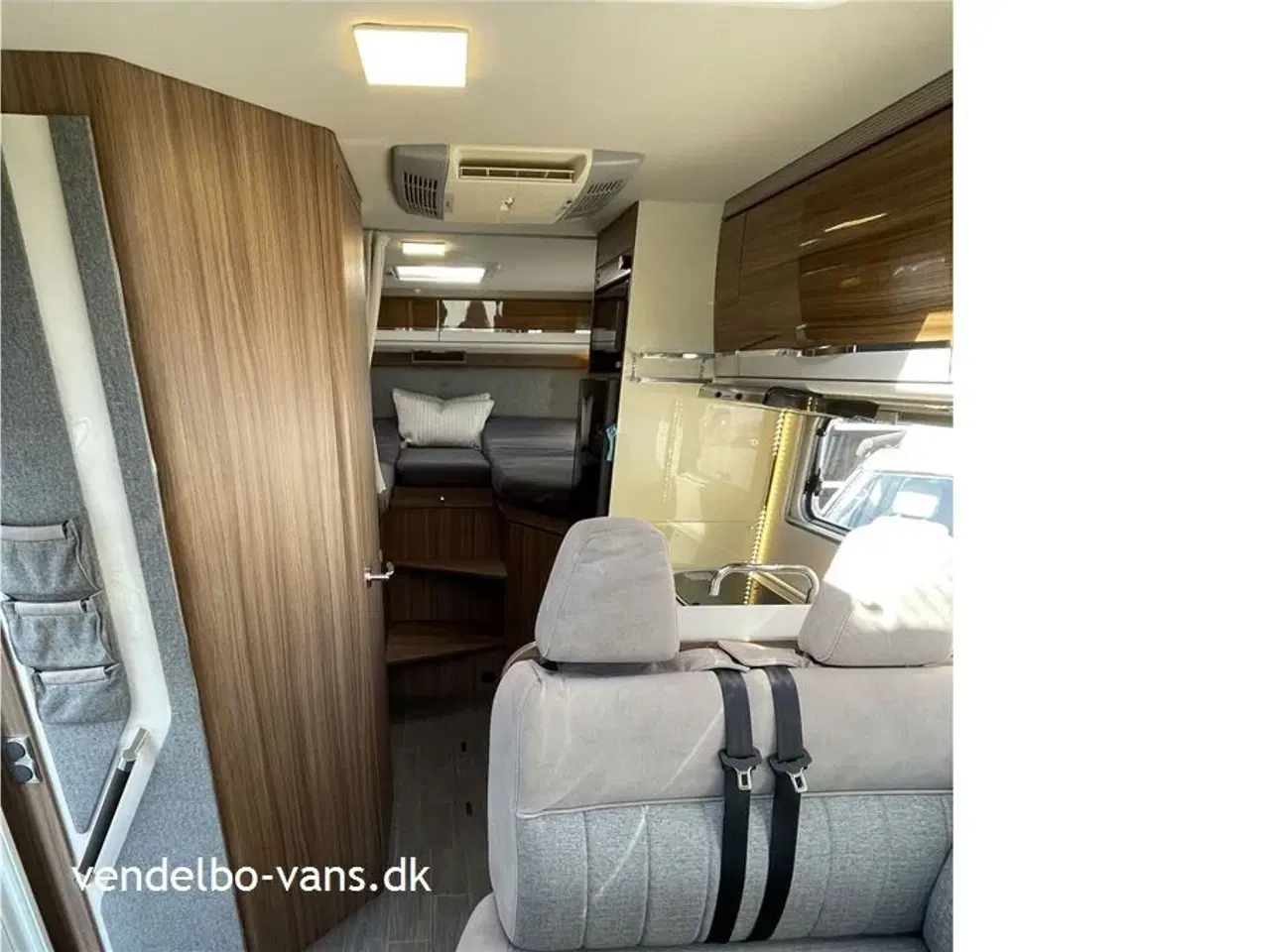 Billede 15 - 2017 - Euramobil Profila PT 695 EB   Enkeltsenge og stor garage - Automatgear - 150 HK