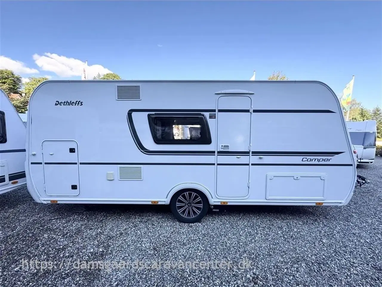 Billede 1 - 2022 - Dethleffs Camper 500 QSK D-Line Dobbeltseng-Køjer-Gulvtemp.-Mover-Telt