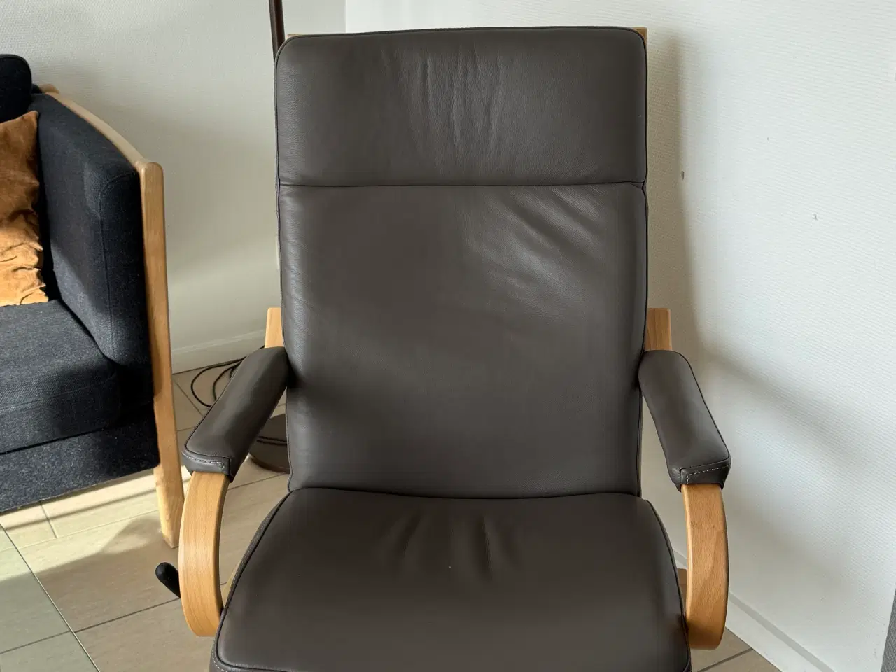 Billede 1 - Læder drejestole med vippefunktion, a la Stressles