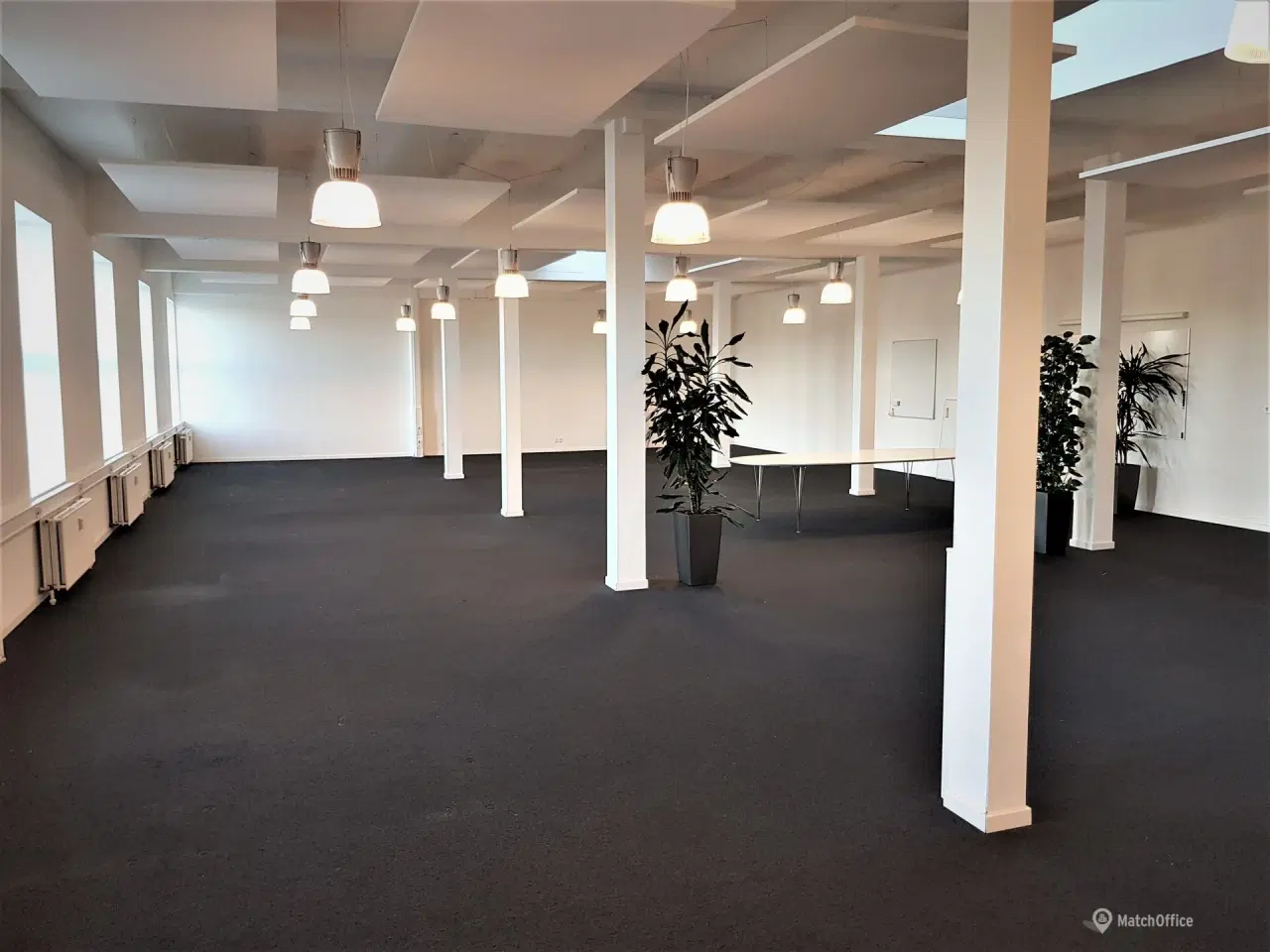 Billede 3 - Flot højloftet kontor med egen tagterasse i Måløv