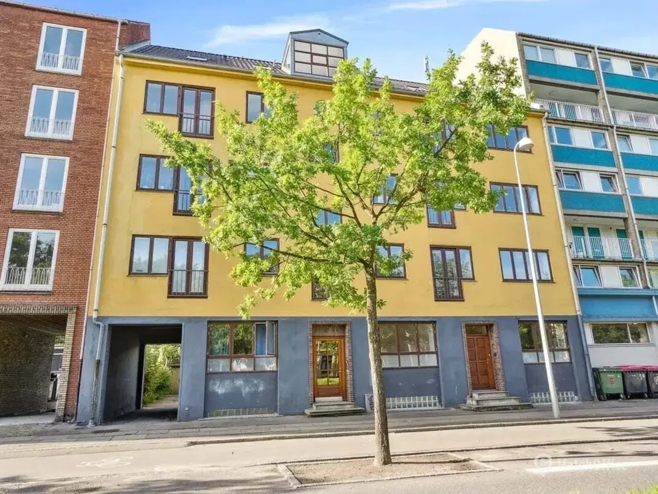 Billede 3 - Aflåste garager med sikker parkering på Roskildevej