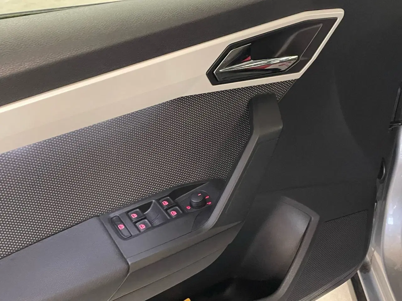 Billede 5 - Seat Arona 1,0 TSI Xcellence Start/Stop 115HK 5d 6g