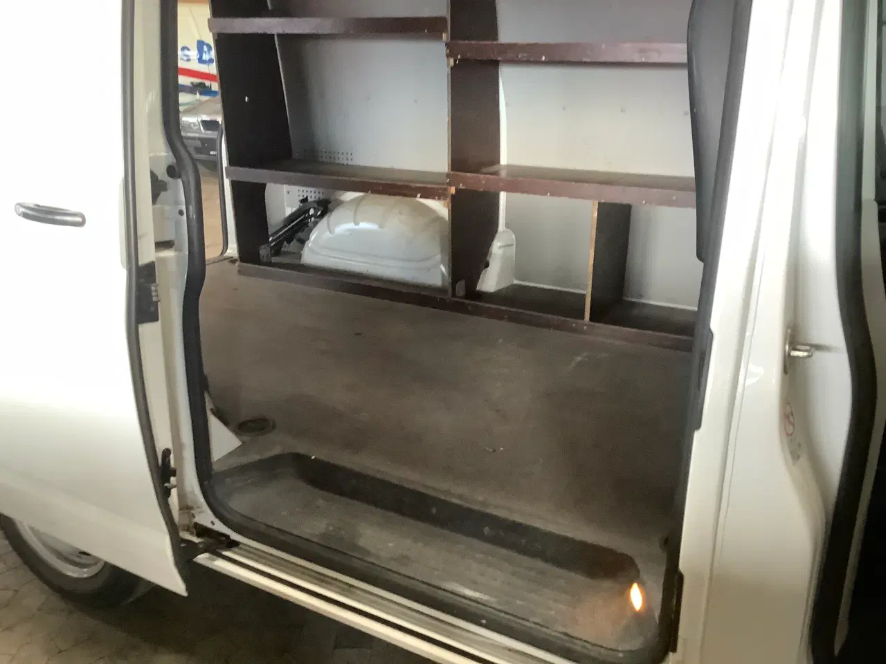 Billede 6 - Pæn kassebil ring 40432002 