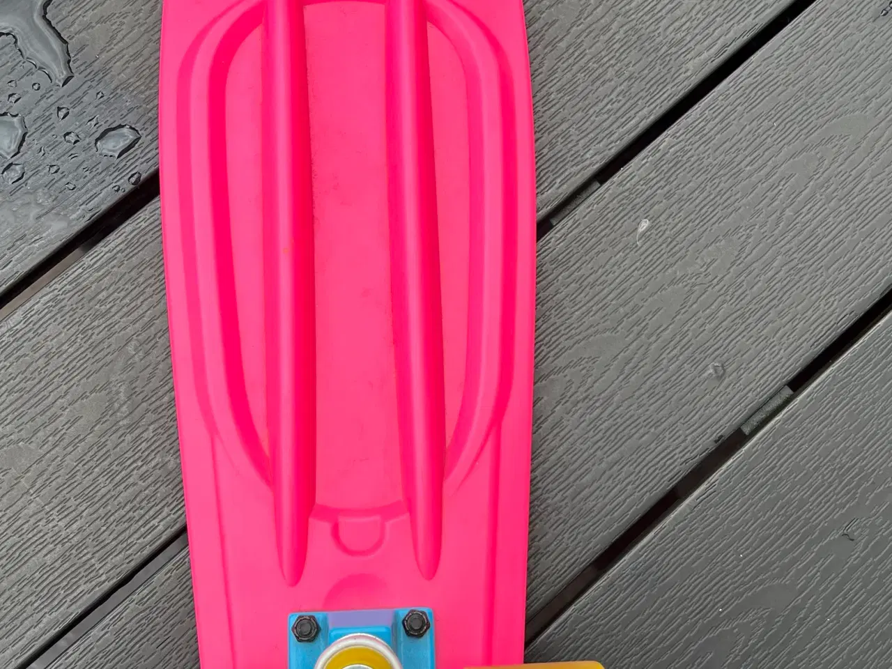 Billede 5 - Long Island skateboard – pink/gul – næsten som ny