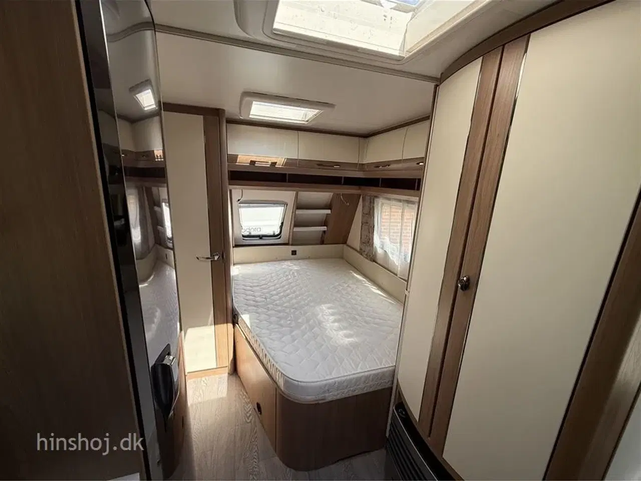 Billede 17 - 2018 - Hobby De Luxe 460 UFe   Dejlig vogn med rundsidegruppe og franskseng fra Hinshøj Caravan A/S