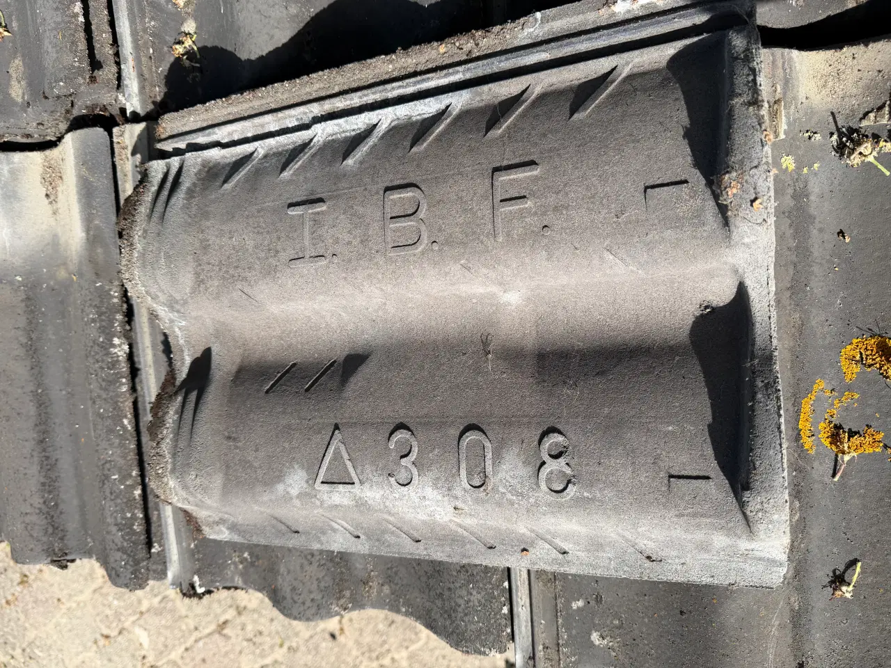 Billede 1 - Teglsten sort cement