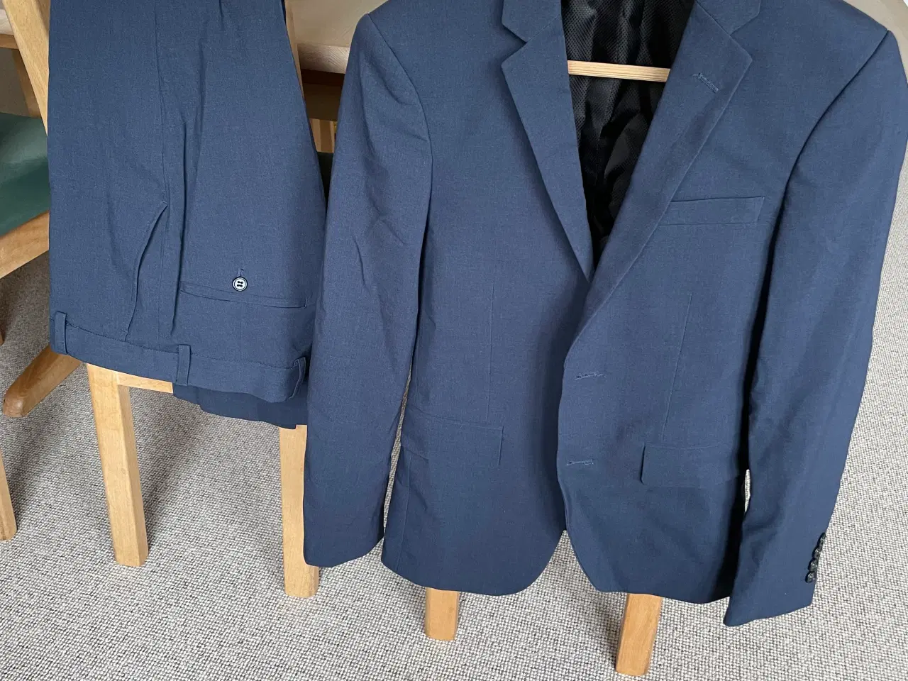 Billede 1 - Konfirmations tøj