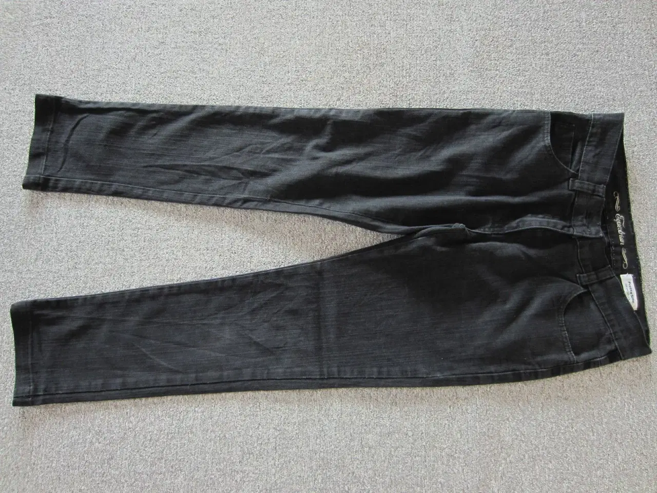 Billede 1 - Sorte lange bukser til pige str. 164