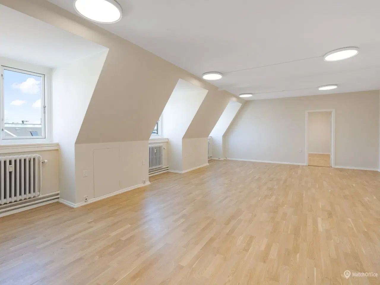 Billede 11 - INGEN BINDING - Kontorlejemål på 235 m² med flot udsigt til Tivoli og Glyptoteket