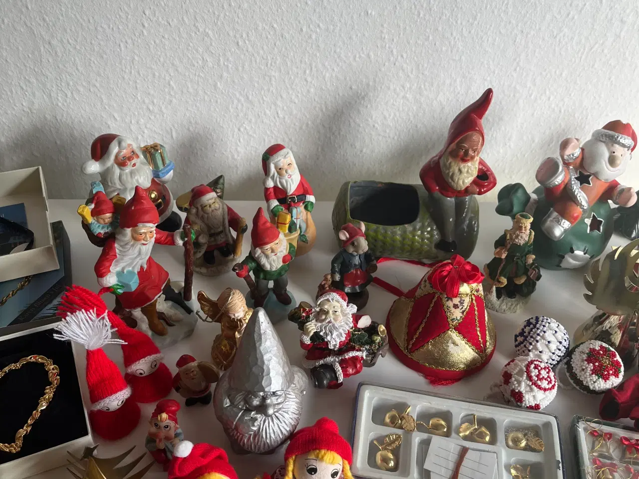 Billede 4 - Julepynt mm.