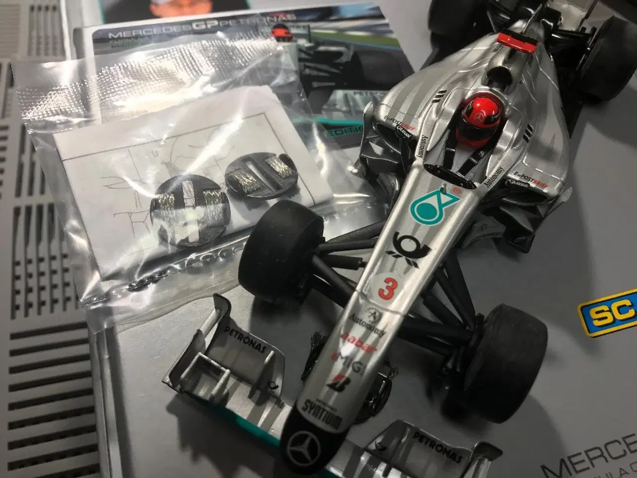 Billede 3 - Scalextric Schumacher Mercedes F1 Limited Edition